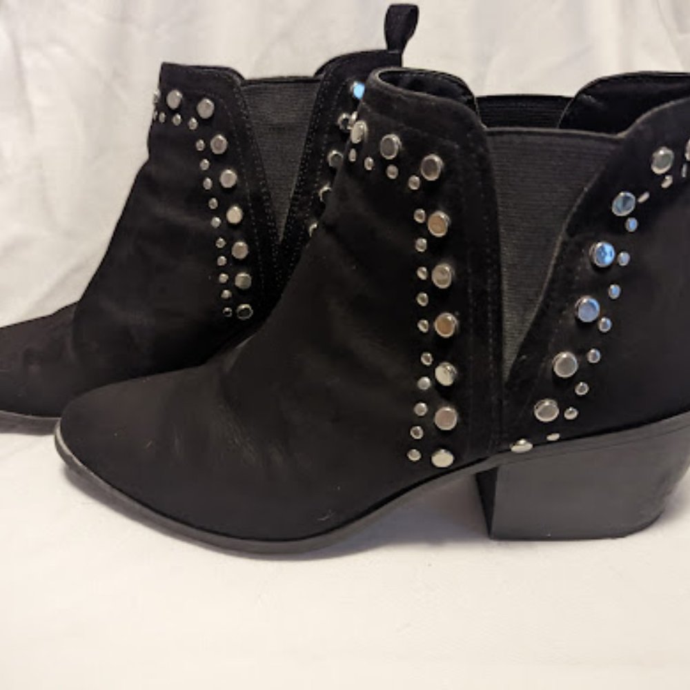 Ankle black/stud Boot - Picture 3 of 5